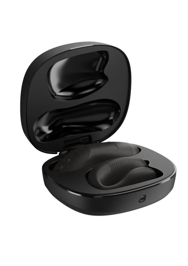 We-Vibe Chorus Rechargeable Silicone Couples Vibrator with Remote Control - Satin Black - Image 4