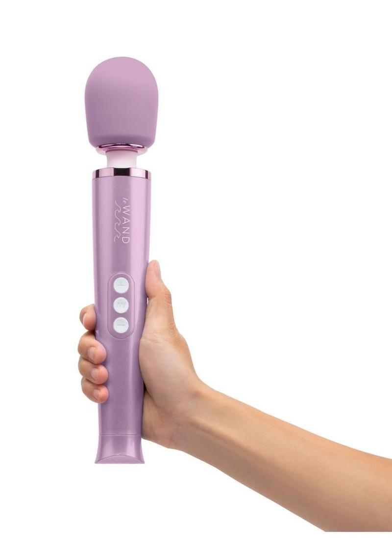 Le Wand Dive Submersible Silicone Rechargeable Wand - Lavender - Image 3